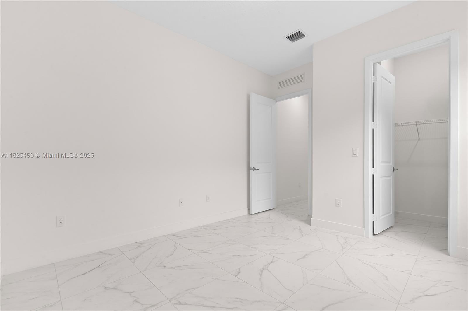 TUSCAN ISLES - Residential