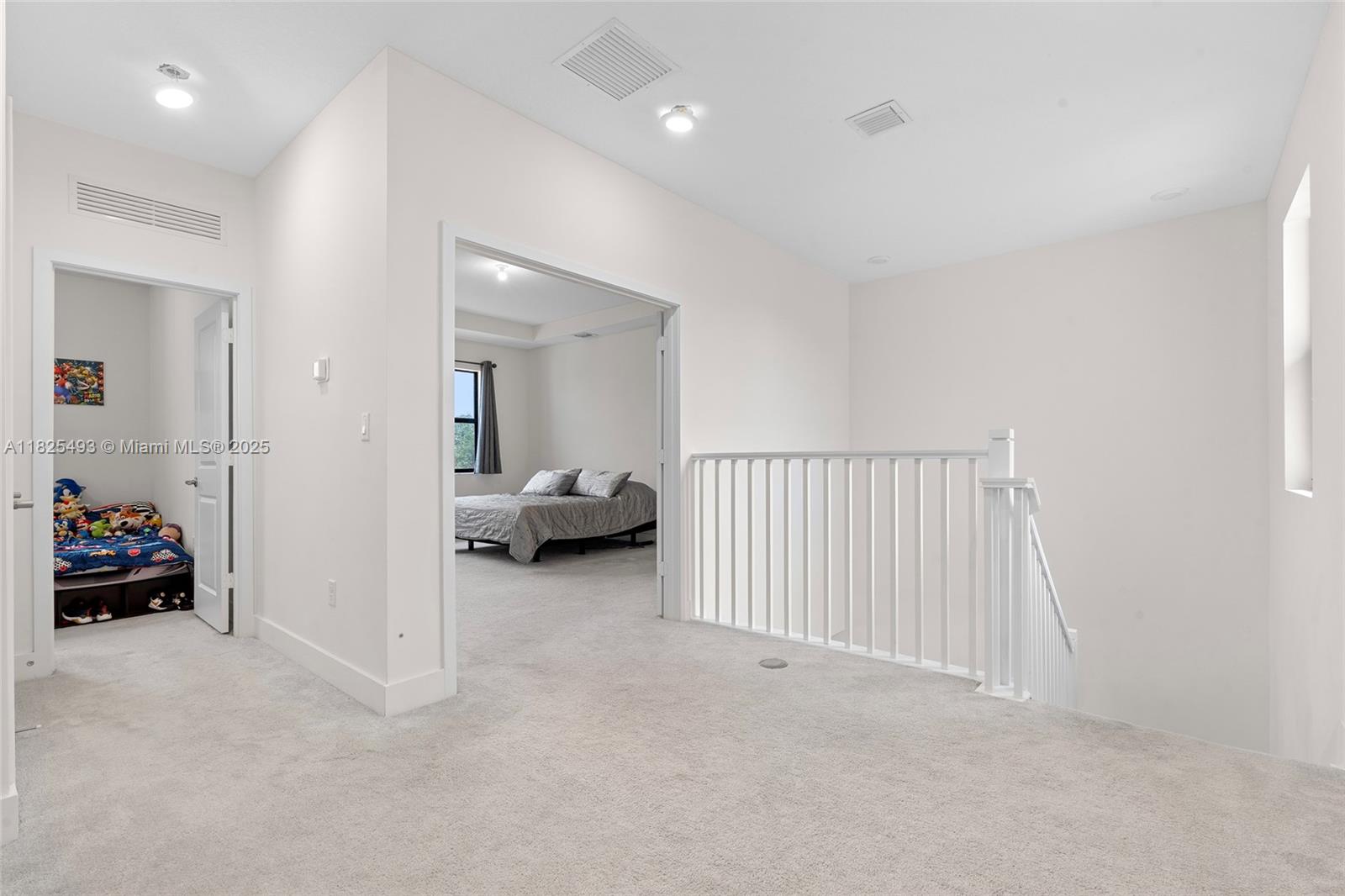 TUSCAN ISLES - Residential