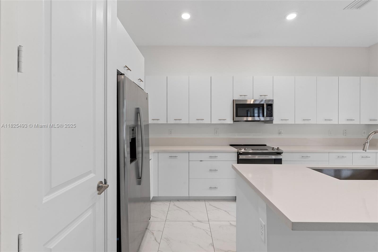 TUSCAN ISLES - Residential