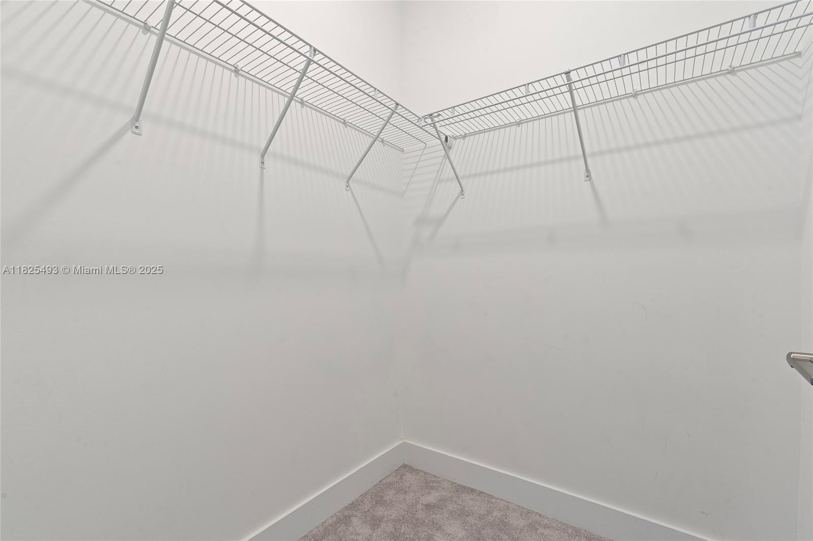 TUSCAN ISLES - Residential