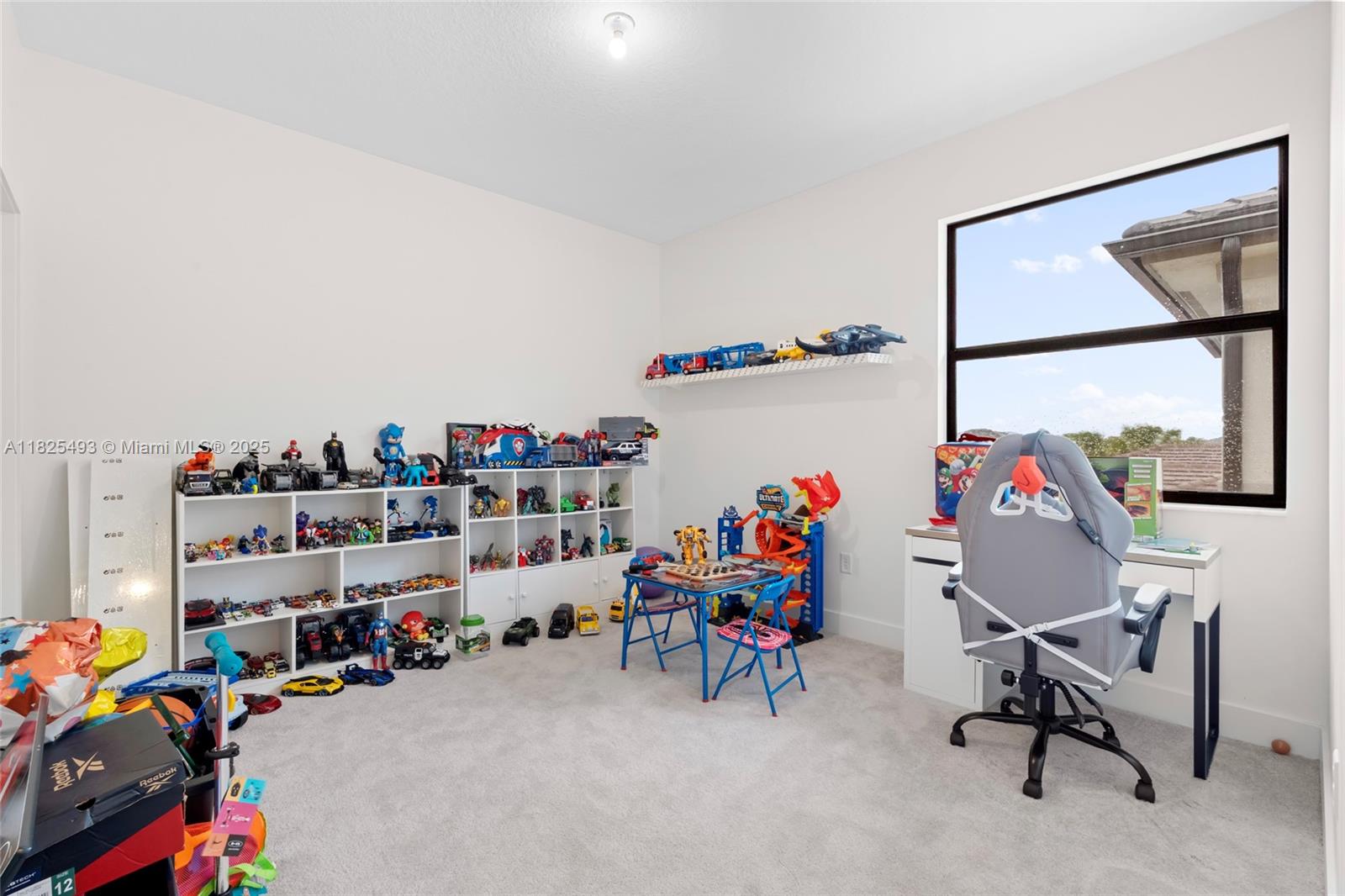 TUSCAN ISLES - Residential