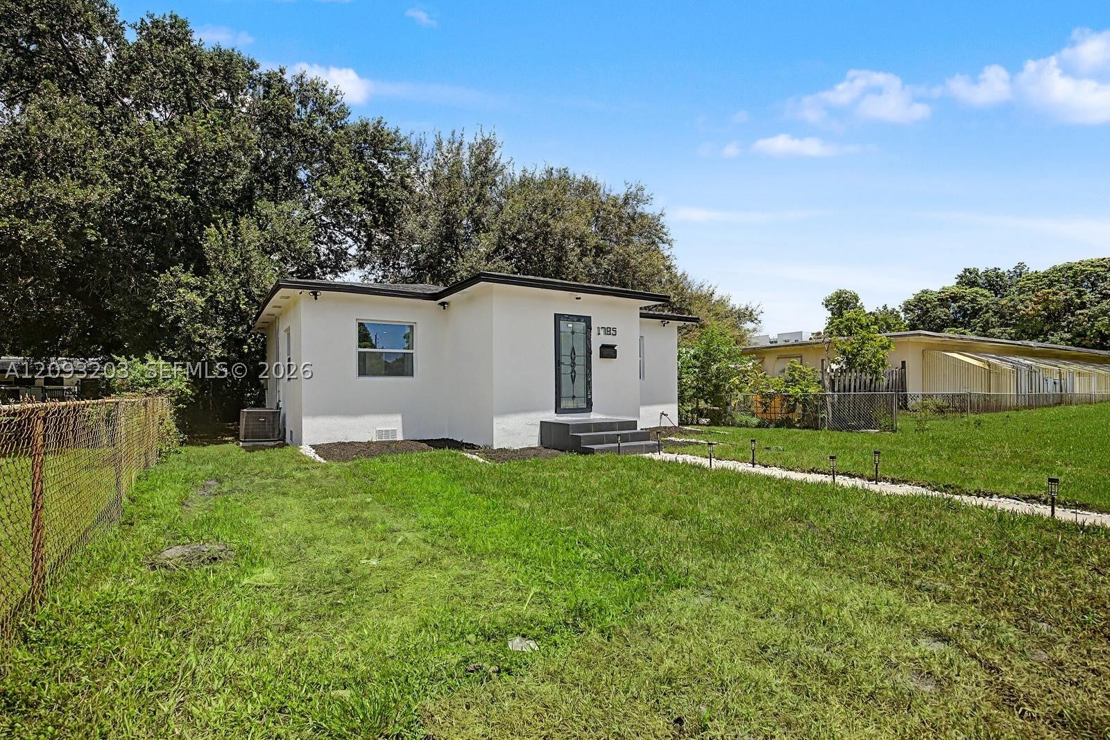 1785 NW 52nd St