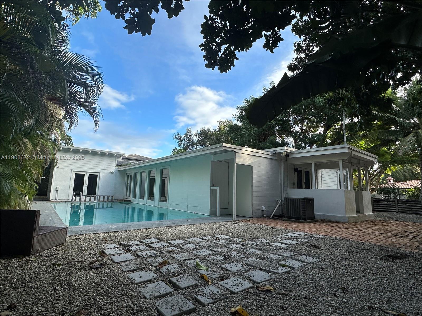 PALM MIAMI AMD - Residential Lease