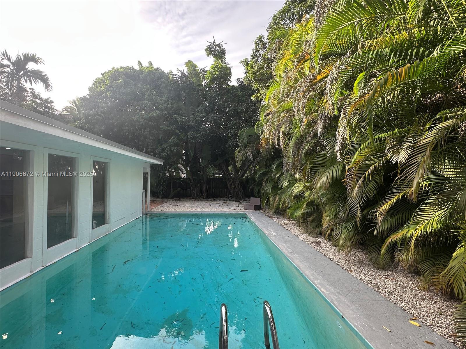 PALM MIAMI AMD - Residential Lease