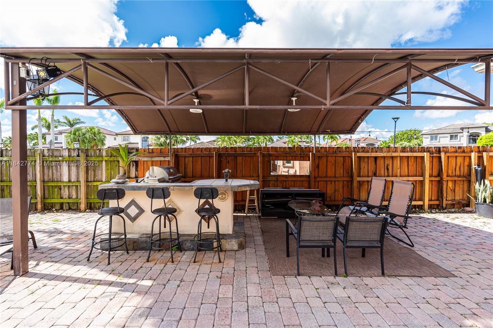 6913 SW 163rd Pl 6913