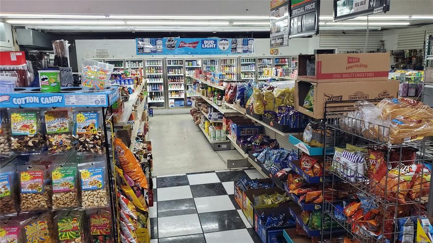 40+ Year Established Convenience Store located at Corner of Busy Shopping Plaza.   Excellent demographics, ample size for kitchen, deli counter, check cashing station, and other profit centers.
Priced to sell fast !  Rent is $6,500 per month.