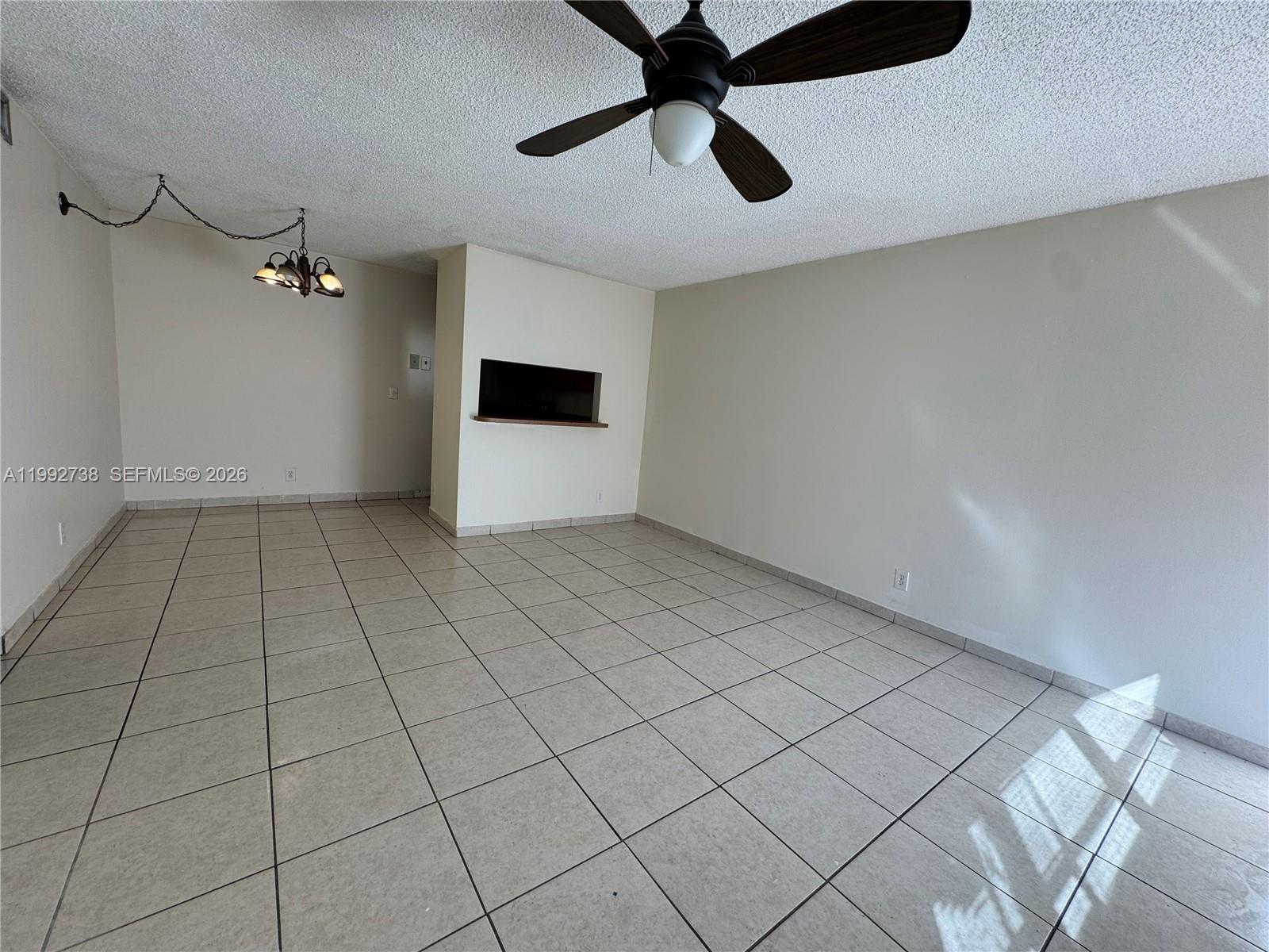 LAKEWOOD VILLAGE - Residential Lease