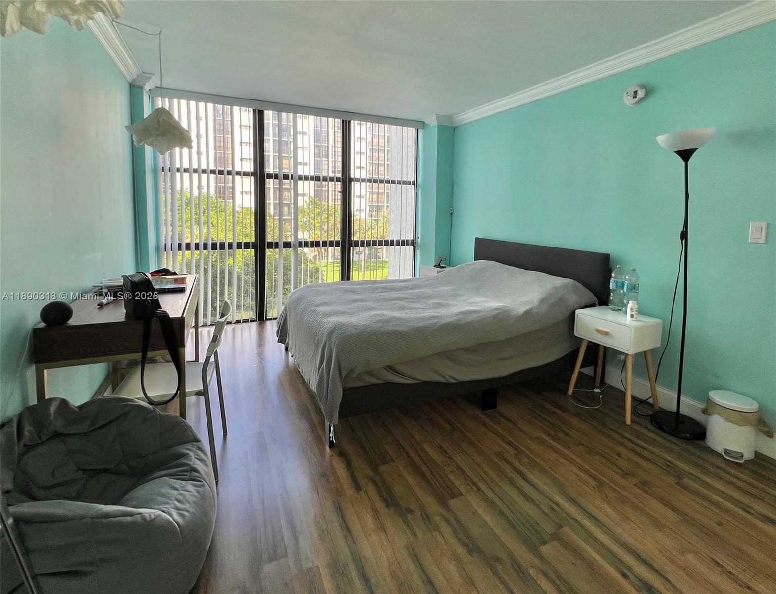 PLAZA OF AMERICAS CONDO P - Residential Lease