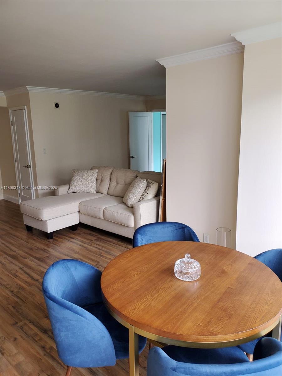 PLAZA OF AMERICAS CONDO P - Residential Lease