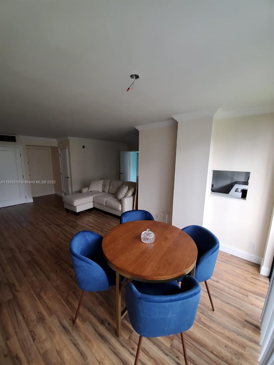 PLAZA OF AMERICAS CONDO P - Residential Lease