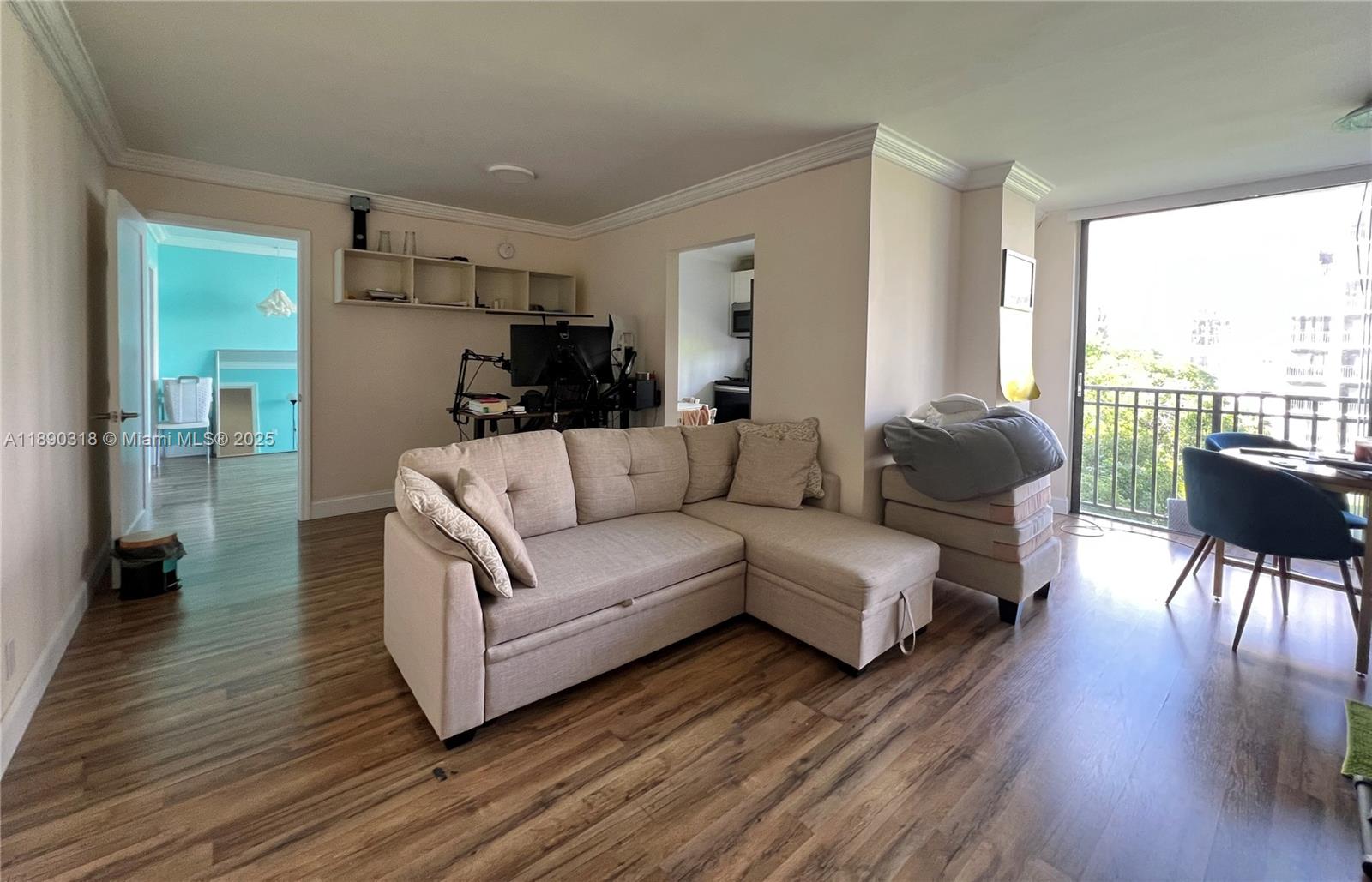 PLAZA OF AMERICAS CONDO P - Residential Lease