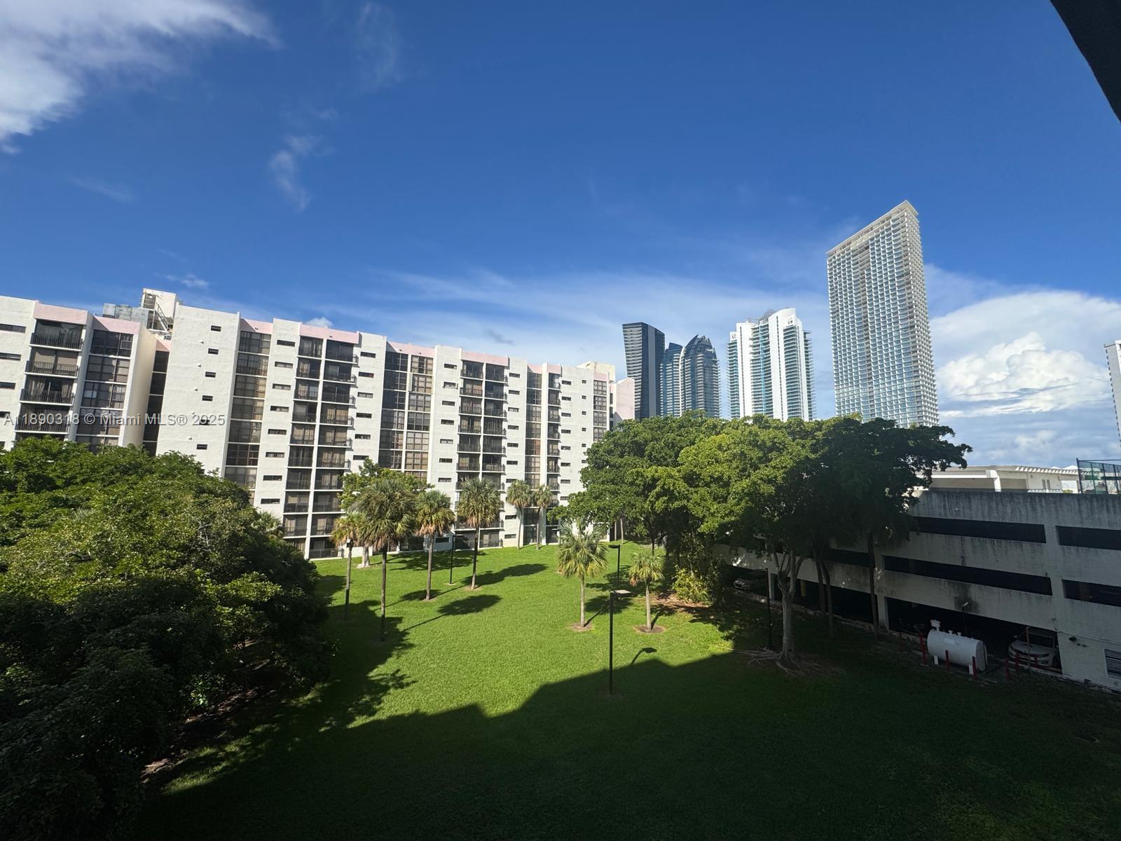 PLAZA OF AMERICAS CONDO P - Residential Lease