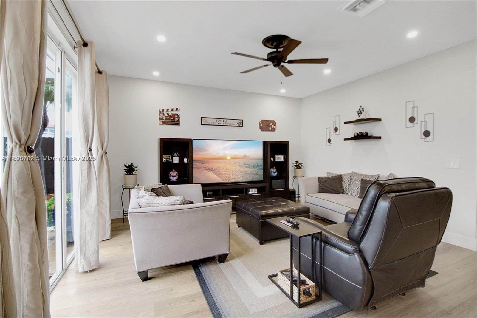 SILVER LAKES PHASE III RE - Residential