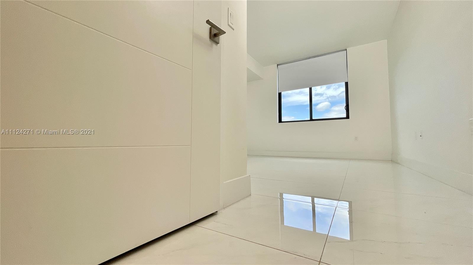 MERRICK MANOR CONDO - Residential Lease
