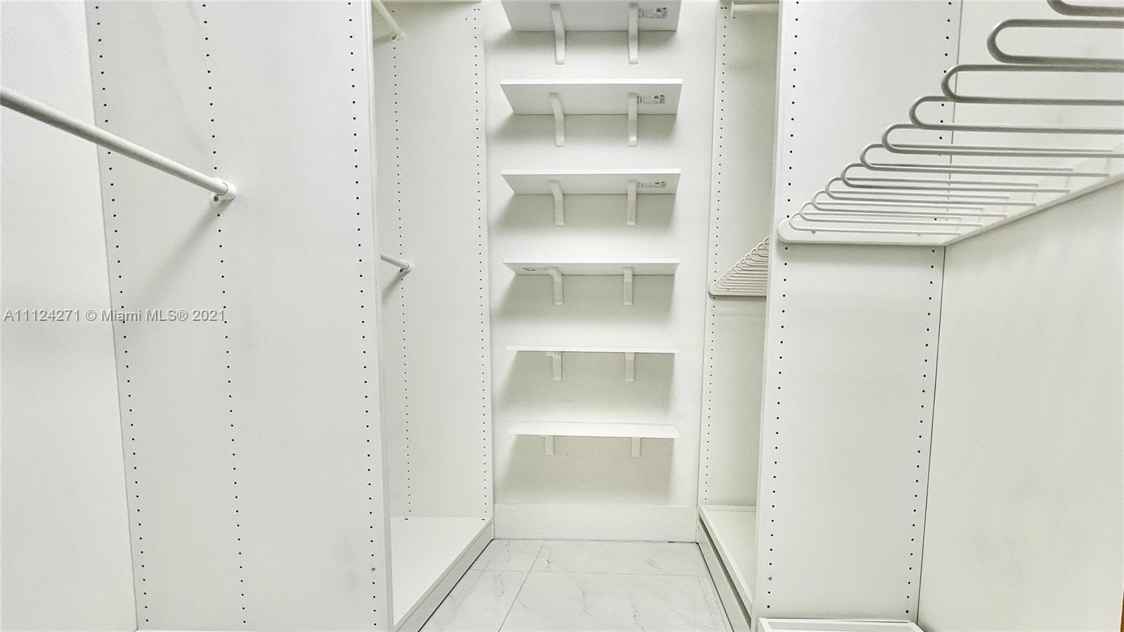 MERRICK MANOR CONDO - Residential Lease