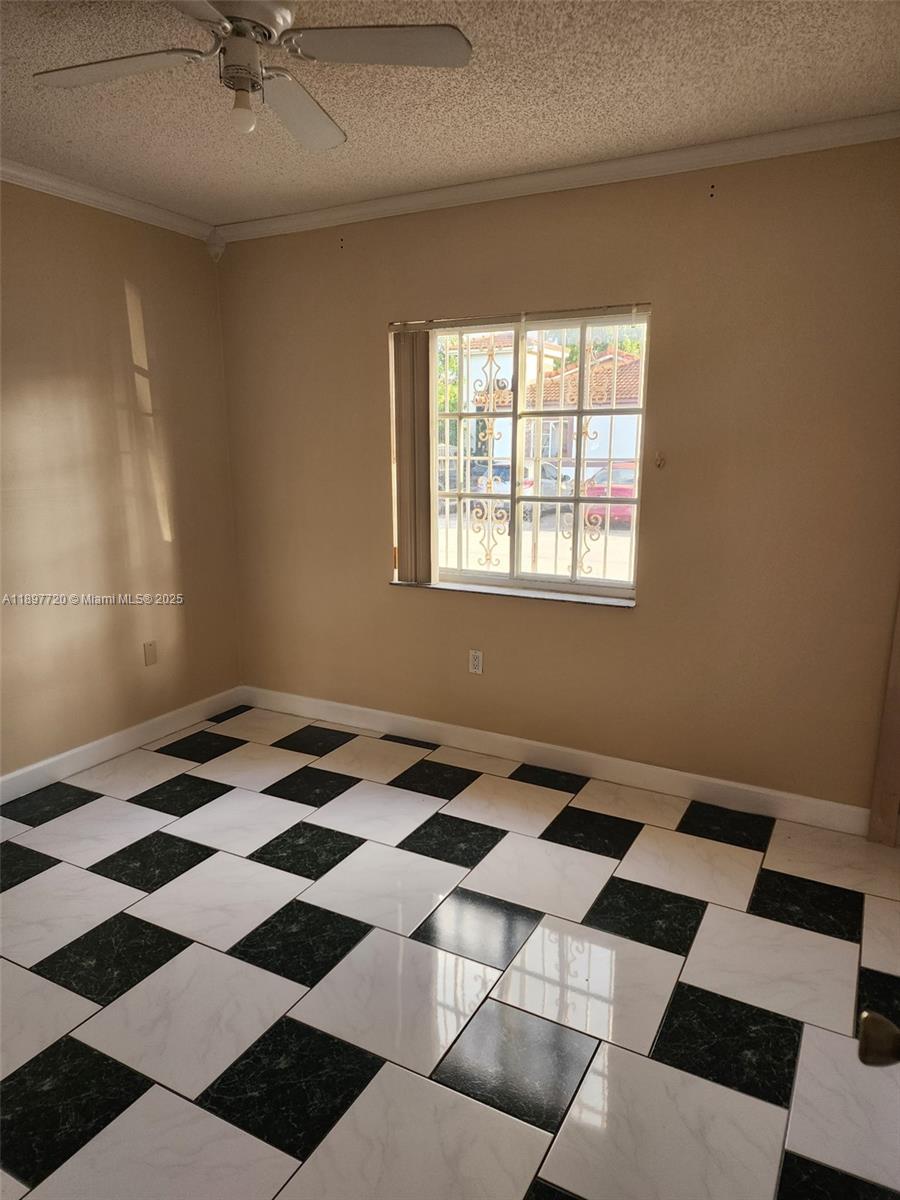 LOS PALACIOS I CONDO - Residential Lease