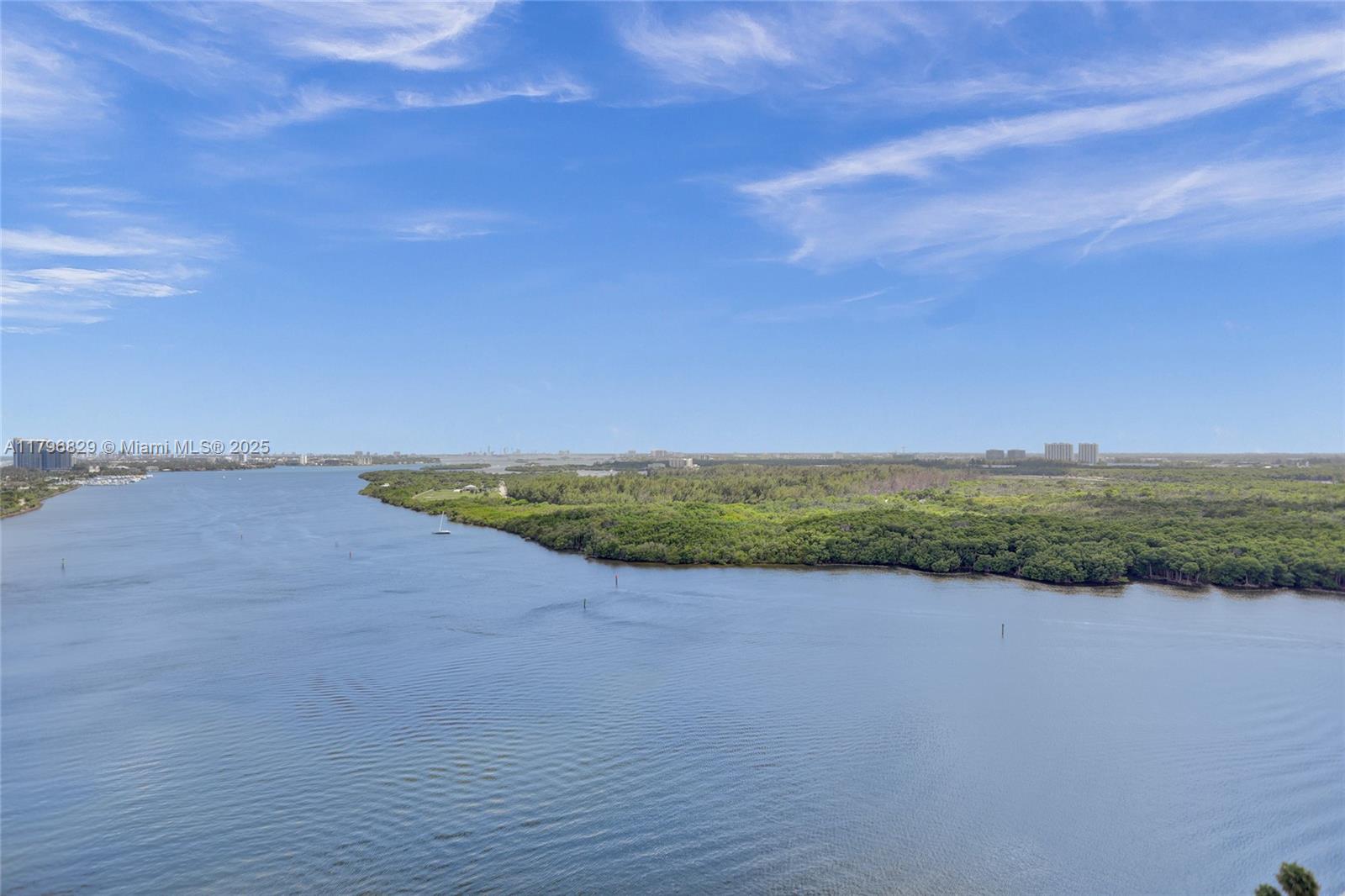 ARLEN HOUSE CONDO - Residential