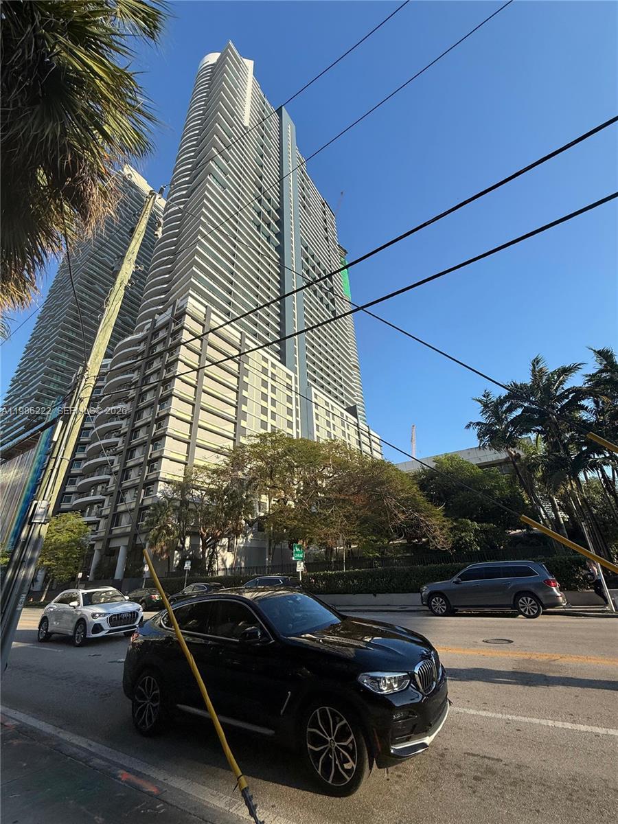 INFINITY AT BRICKELL COND - Residential