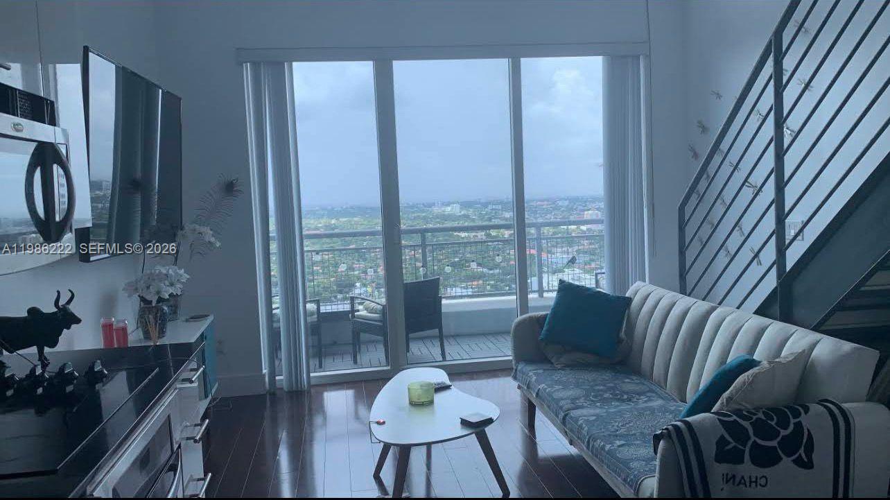 INFINITY AT BRICKELL COND - Residential