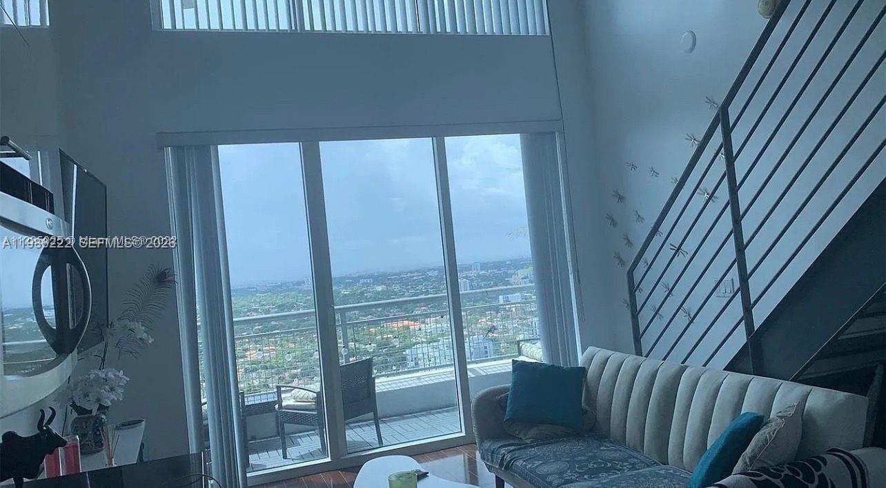 INFINITY AT BRICKELL COND - Residential