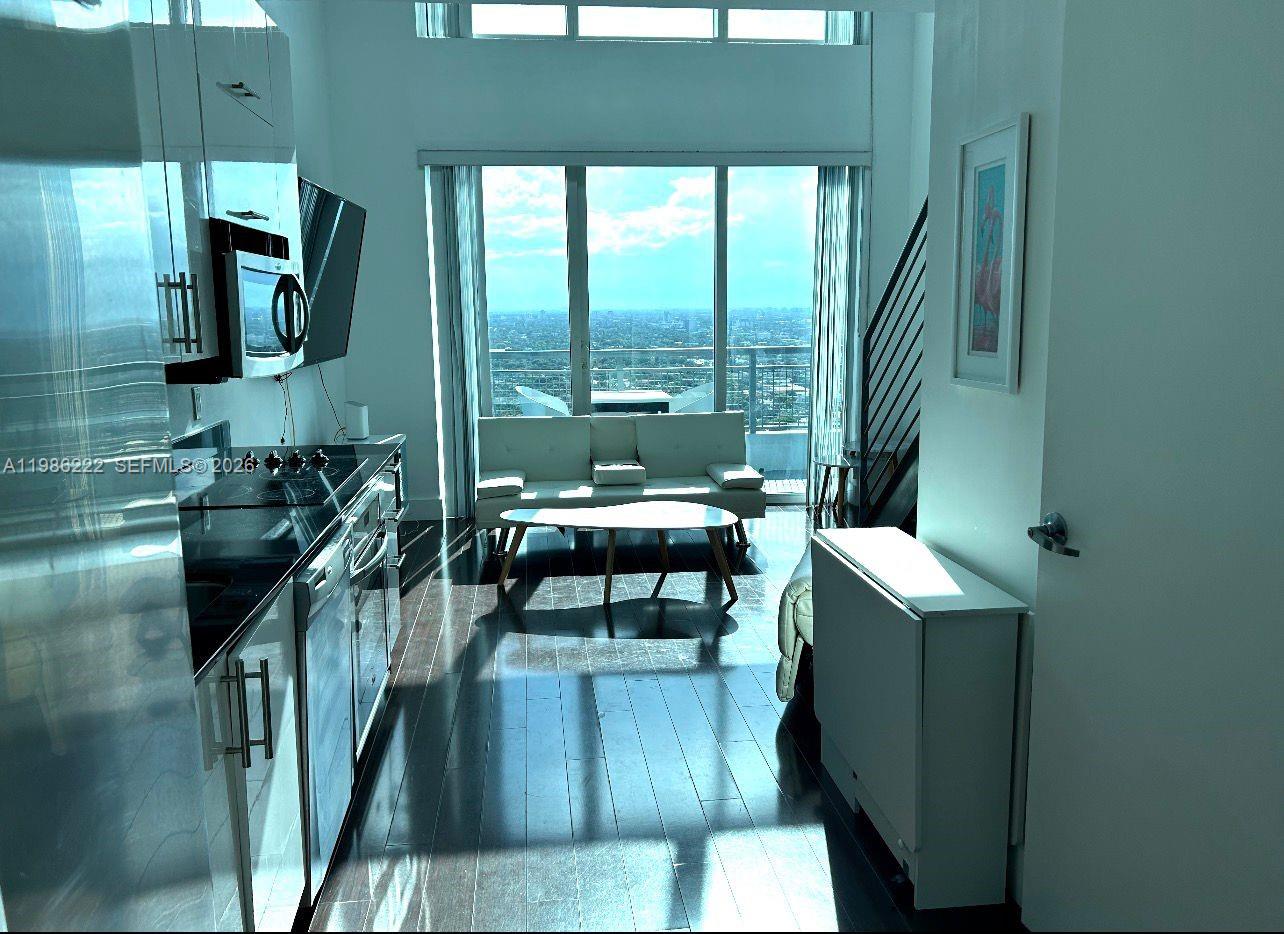 INFINITY AT BRICKELL COND - Residential