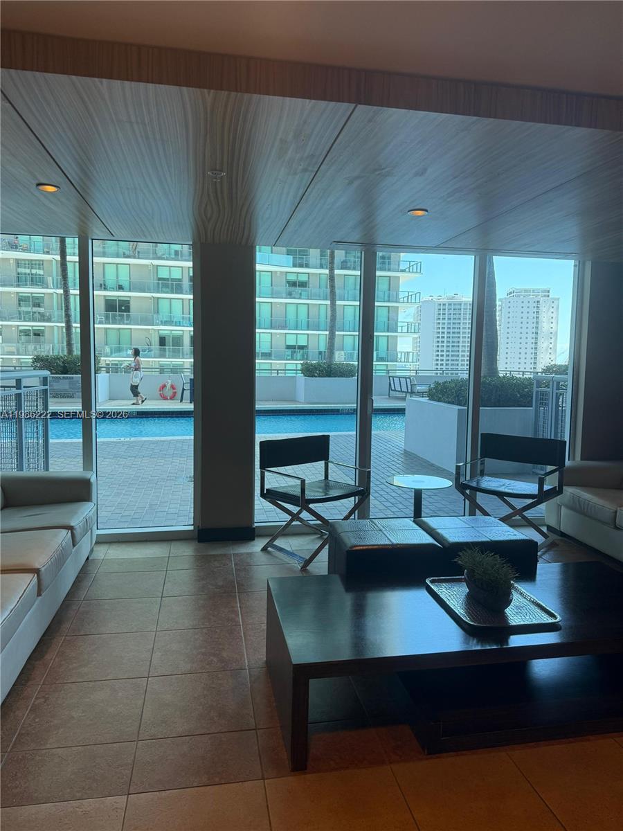 INFINITY AT BRICKELL COND - Residential