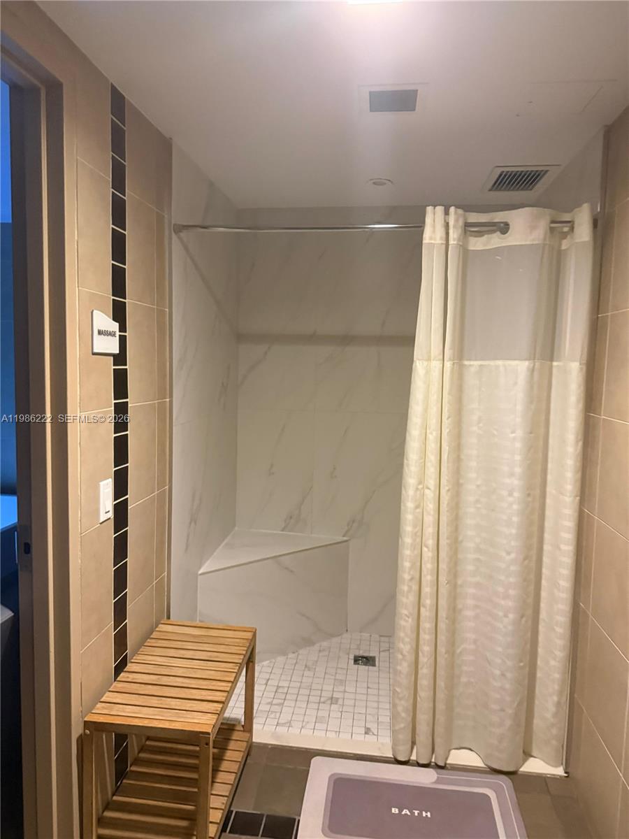 INFINITY AT BRICKELL COND - Residential