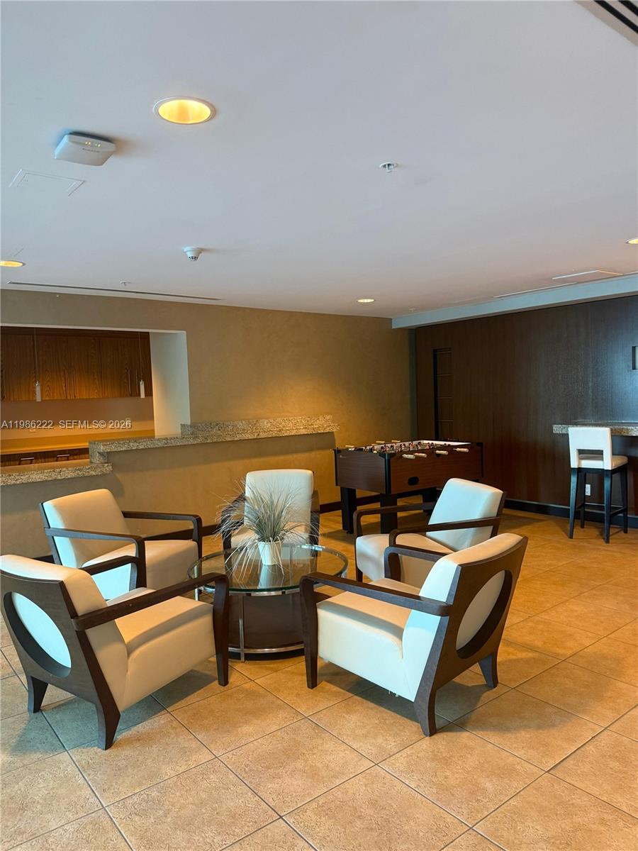 INFINITY AT BRICKELL COND - Residential