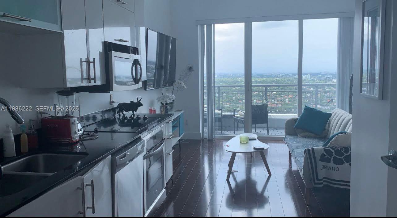 INFINITY AT BRICKELL COND - Residential