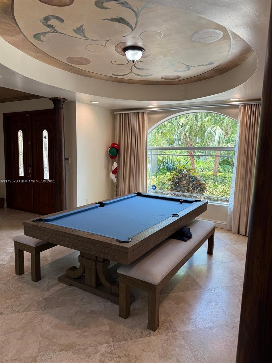 EASTERN SHORES - Residential Lease