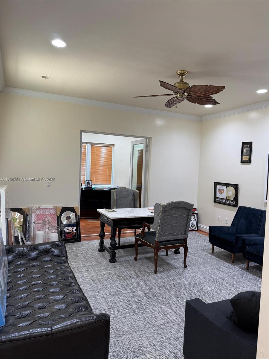 EASTERN SHORES - Residential Lease