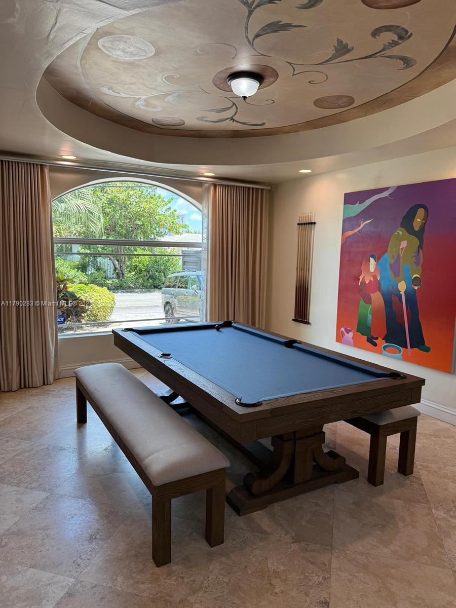 EASTERN SHORES - Residential Lease