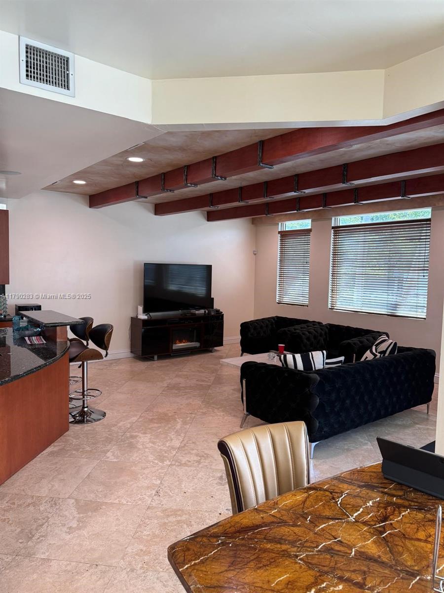 EASTERN SHORES - Residential Lease