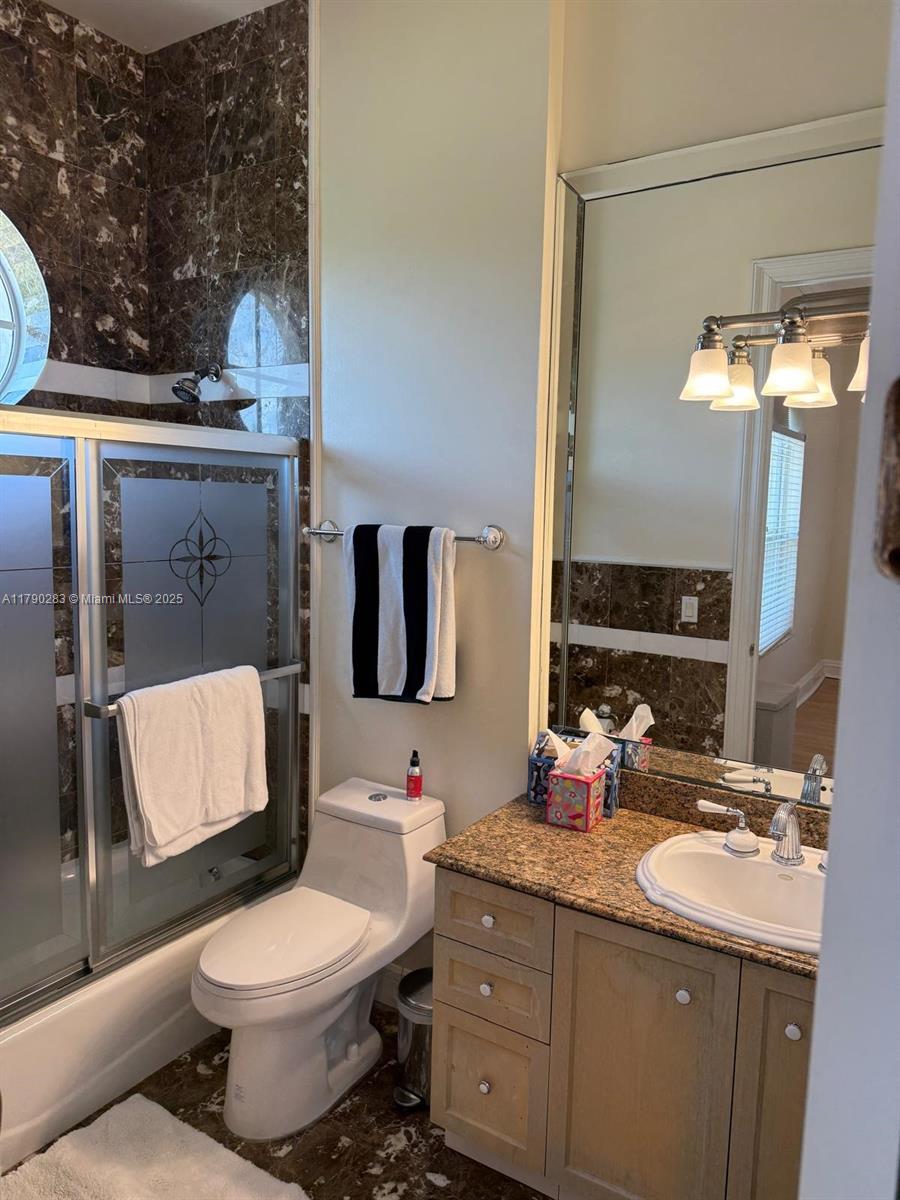 EASTERN SHORES - Residential Lease