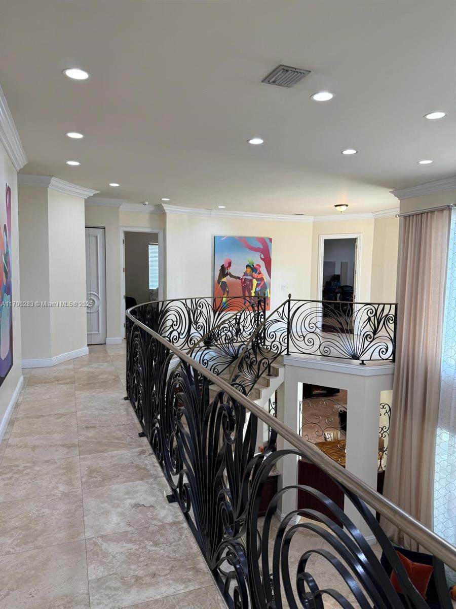 EASTERN SHORES - Residential Lease