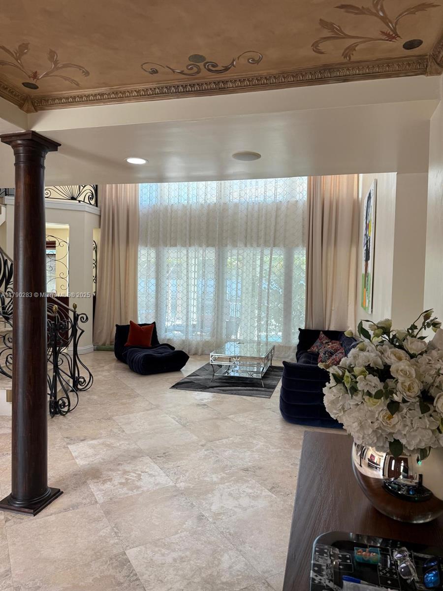 EASTERN SHORES - Residential Lease