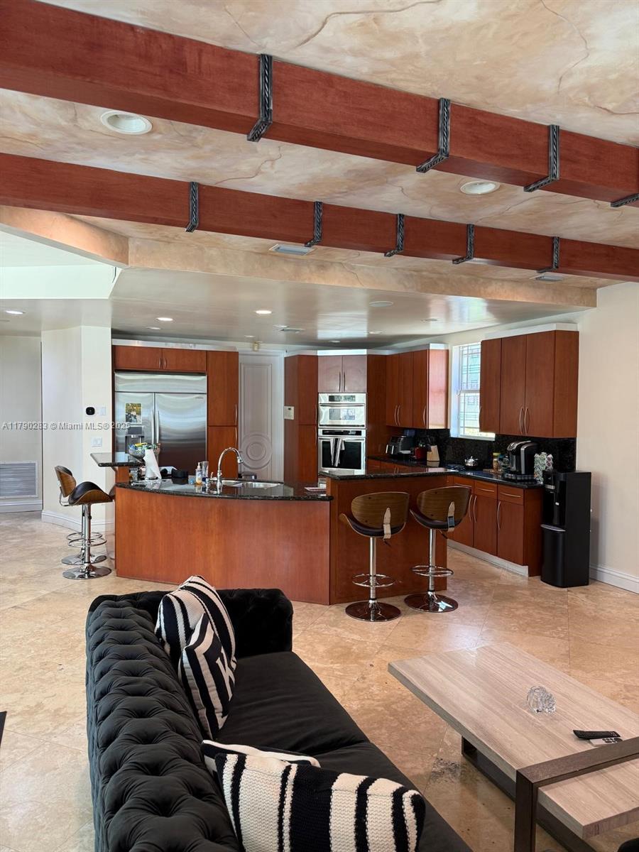 EASTERN SHORES - Residential Lease