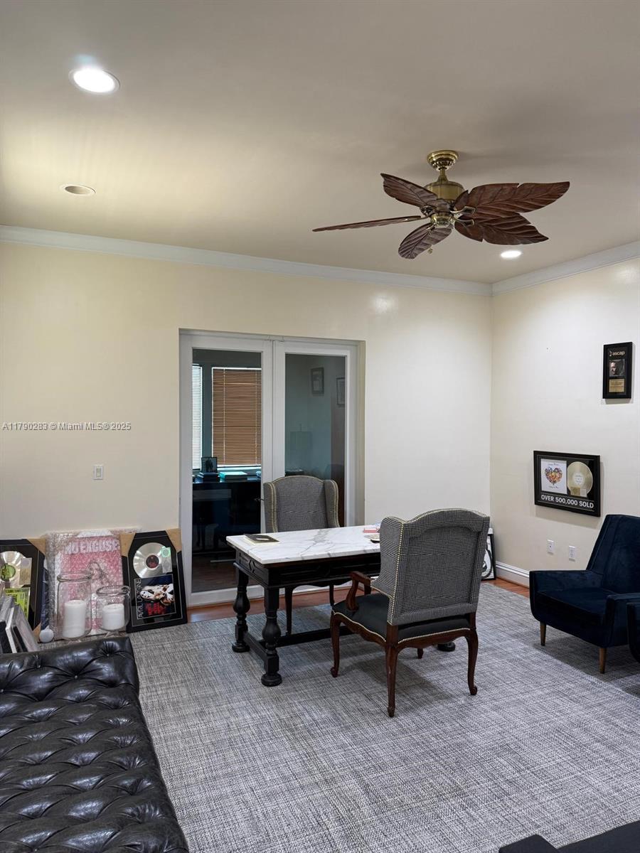EASTERN SHORES - Residential Lease