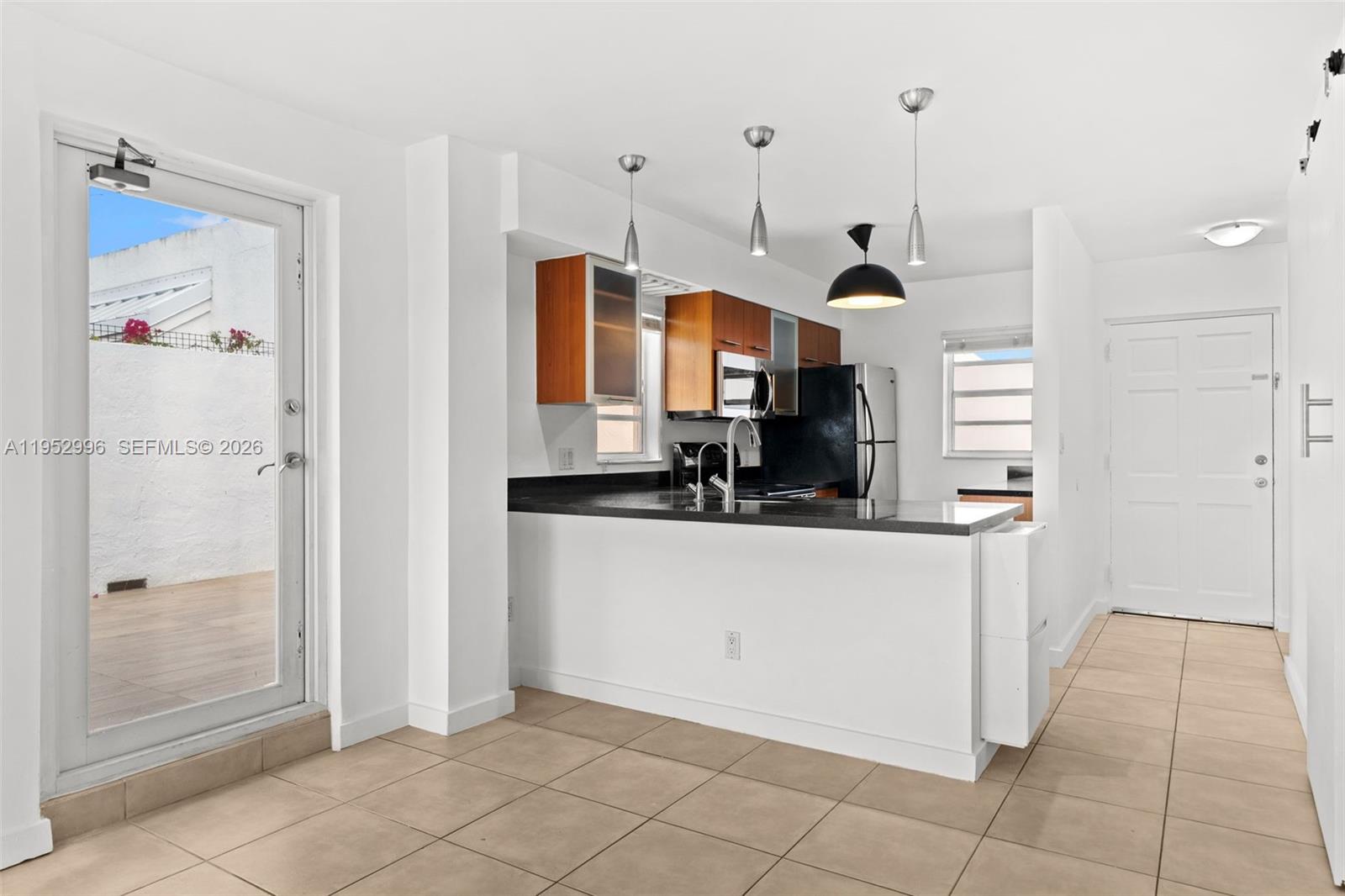 NIRVANA CONDO NO ONE COND - Residential