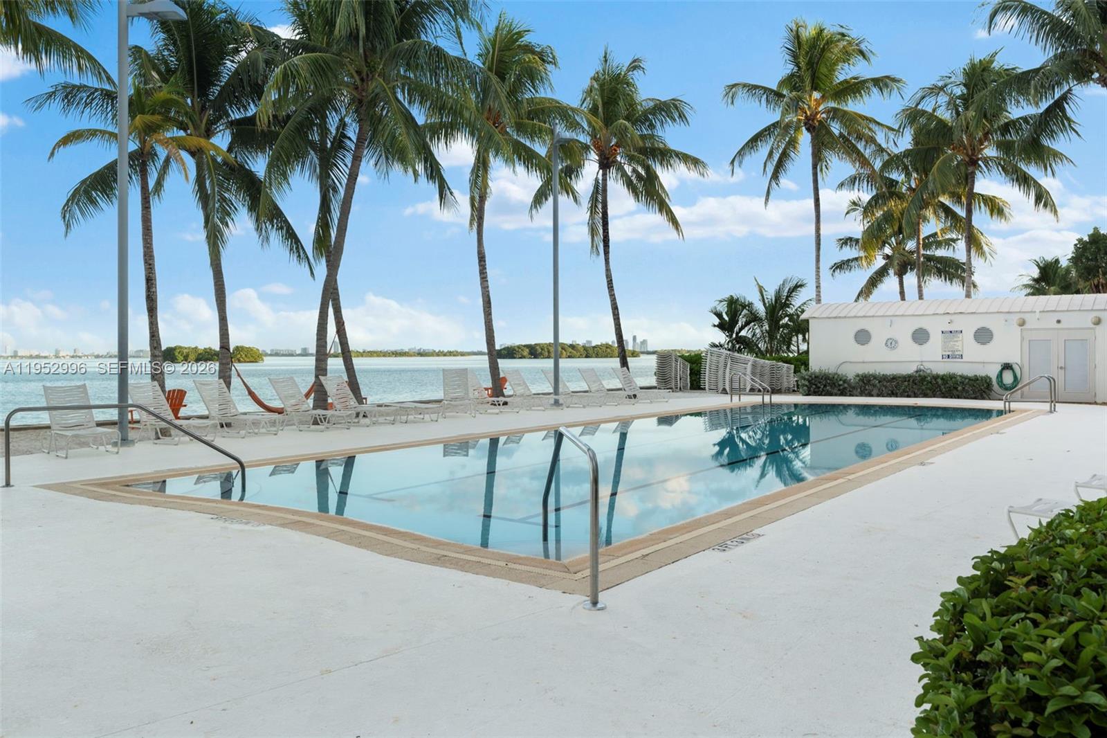 NIRVANA CONDO NO ONE COND - Residential