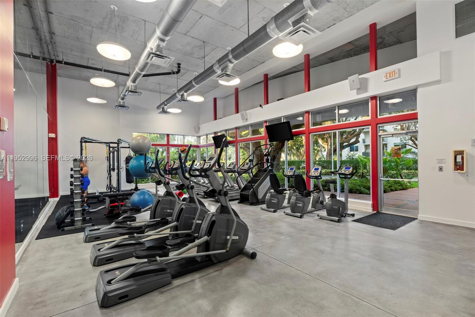 NIRVANA CONDO NO ONE COND - Residential