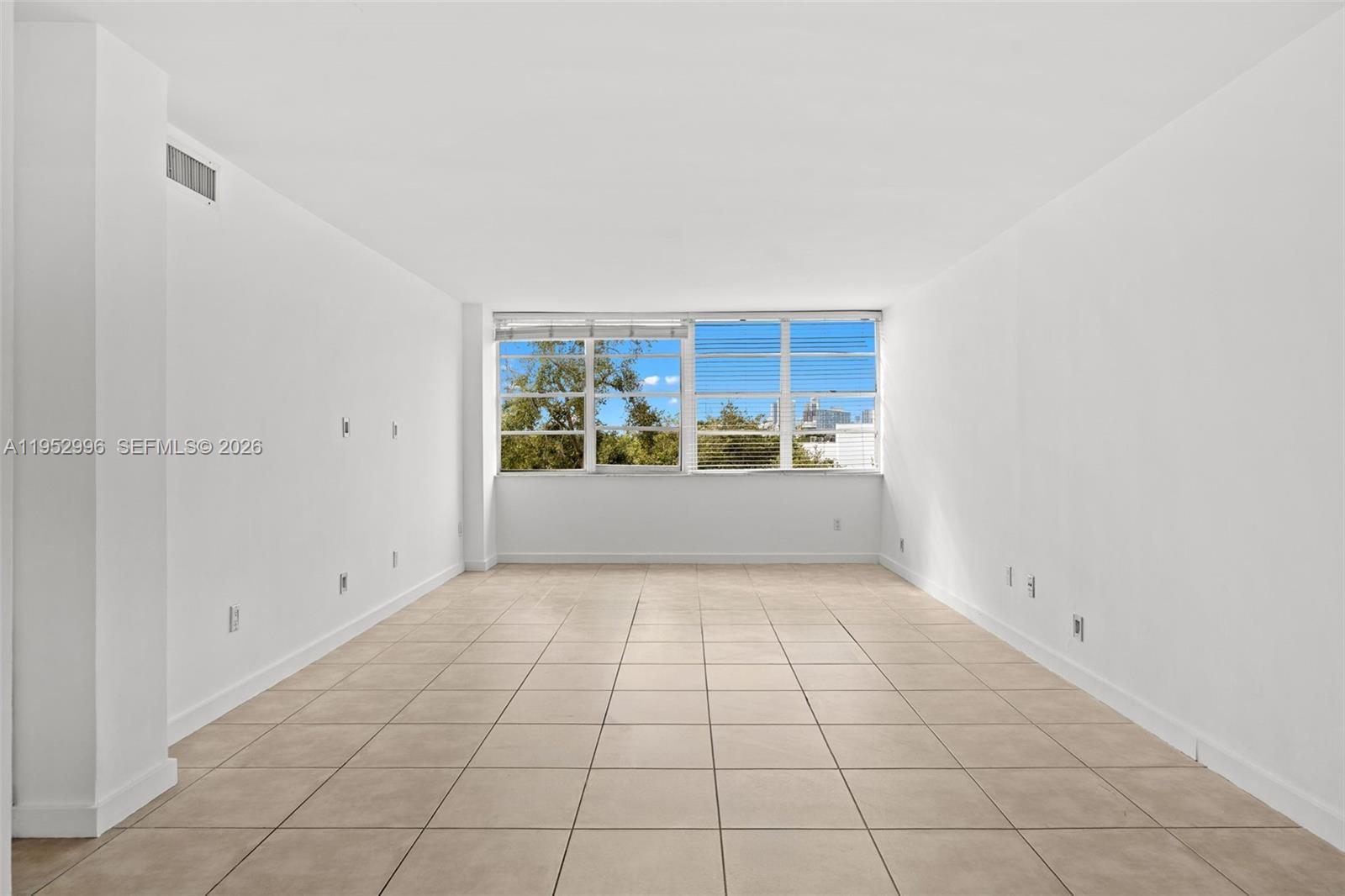 NIRVANA CONDO NO ONE COND - Residential