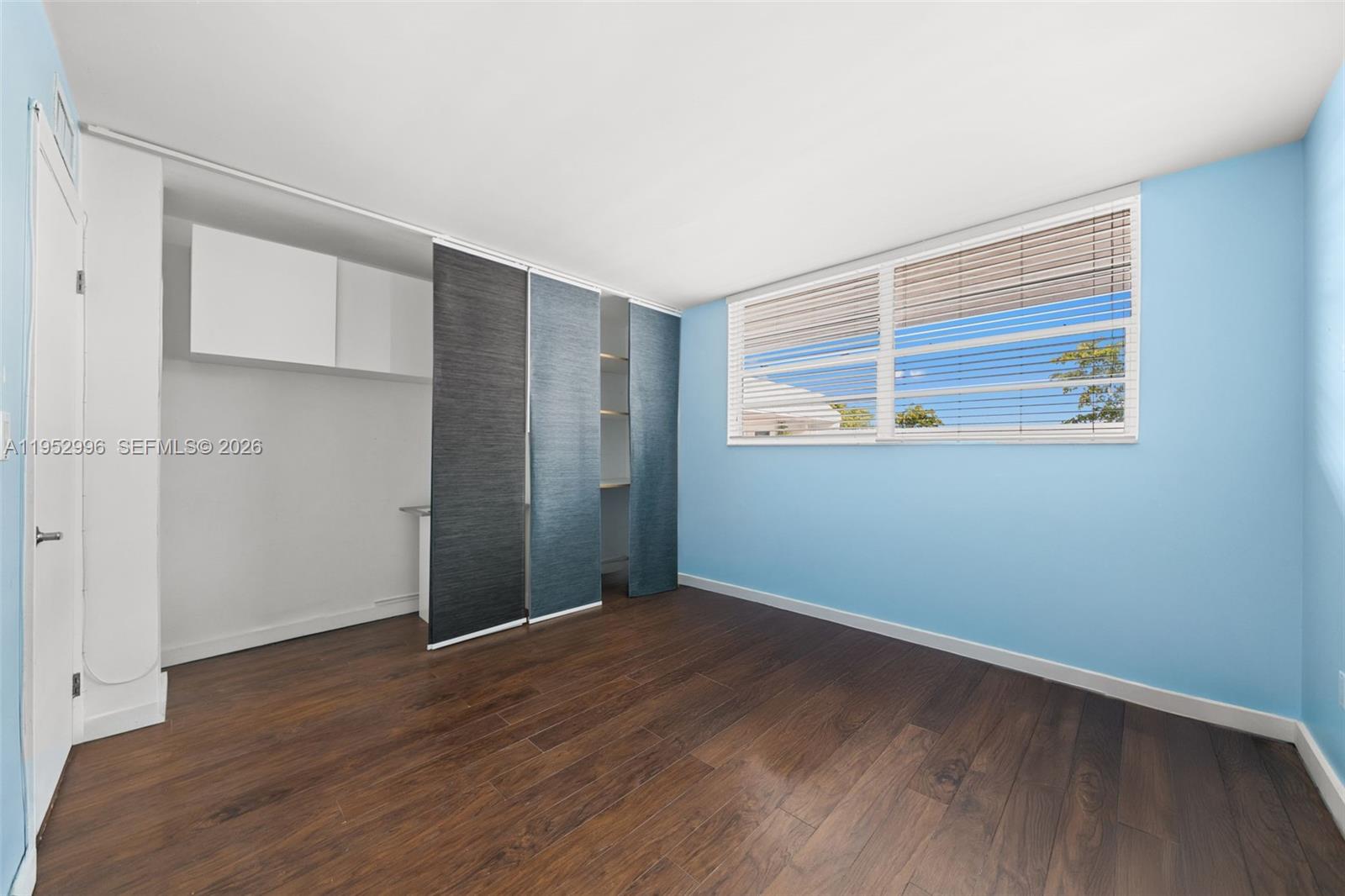 NIRVANA CONDO NO ONE COND - Residential