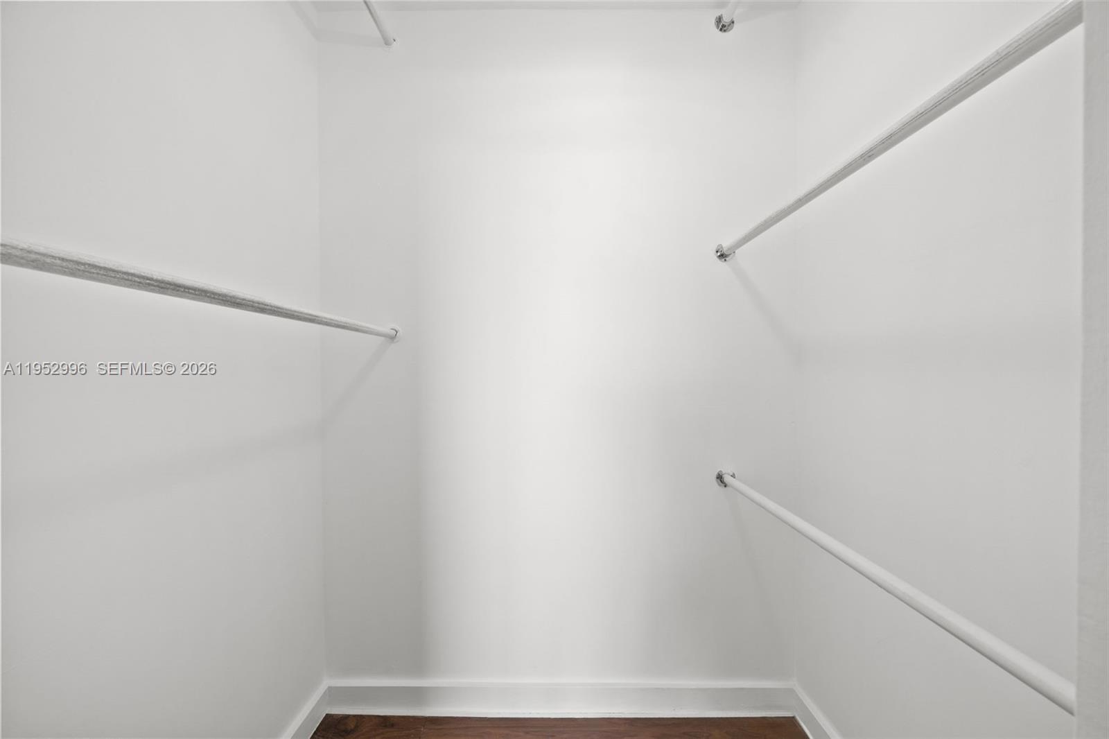 NIRVANA CONDO NO ONE COND - Residential