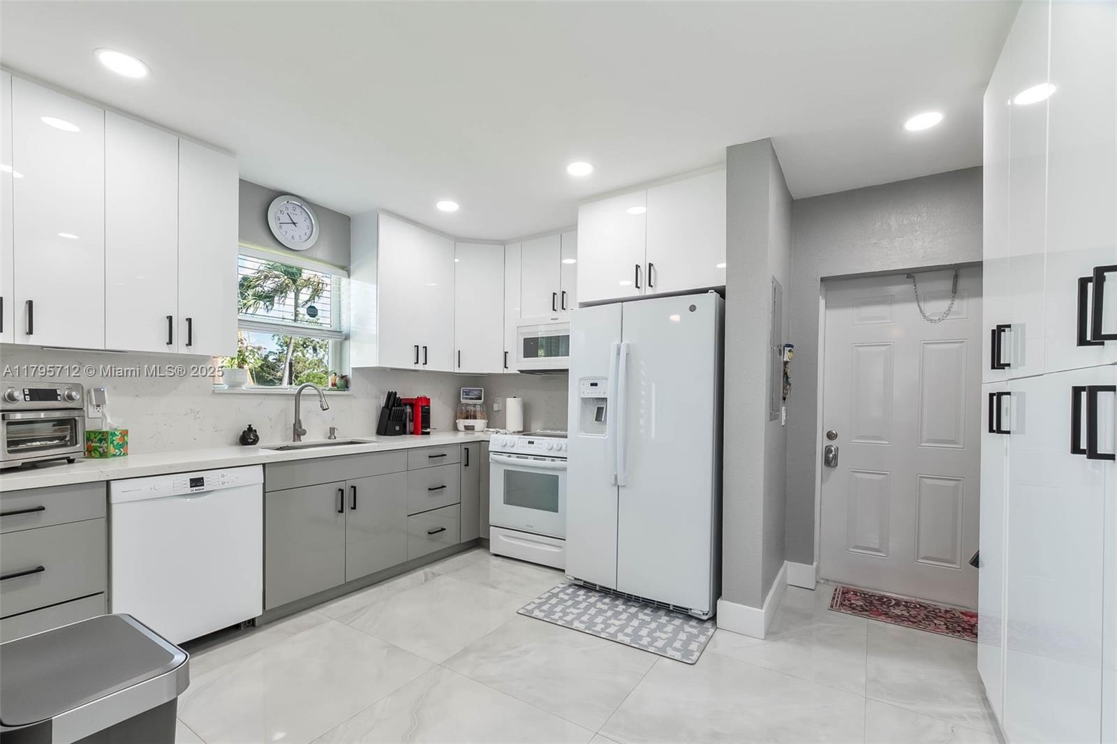 CENTRAL MIAMI PART 6 - Residential