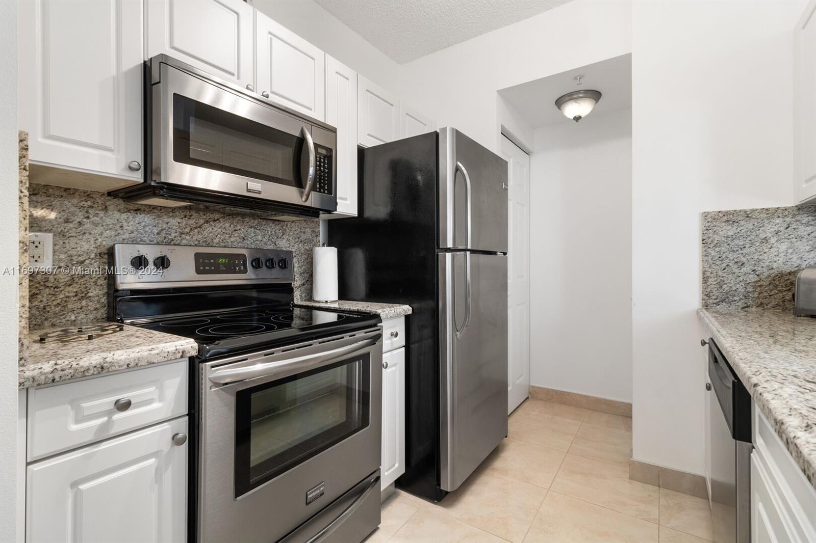 PORTO BELLAGIO CONDO - Residential