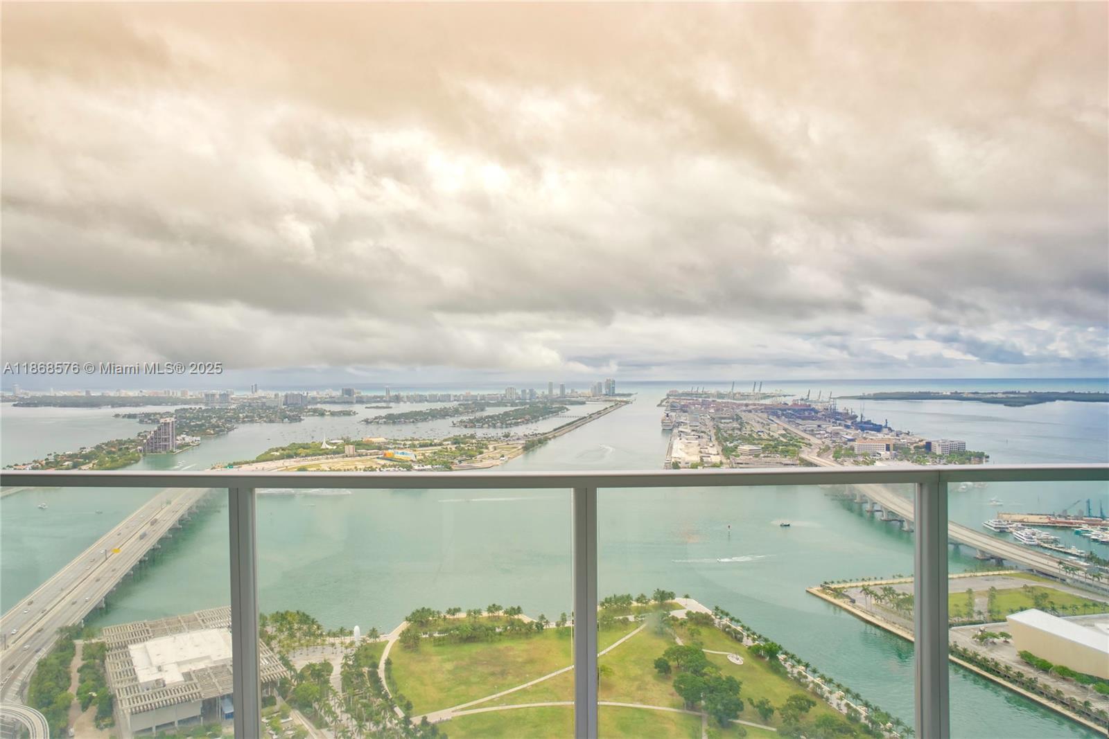 1100 Biscayne Blvd 5202