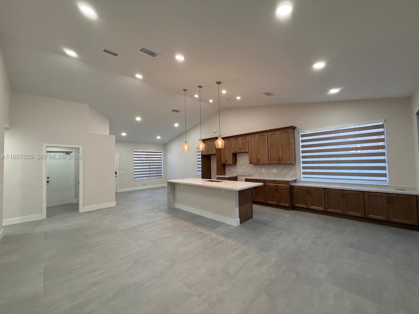 SECTOR 4 NORTH - Residential Lease