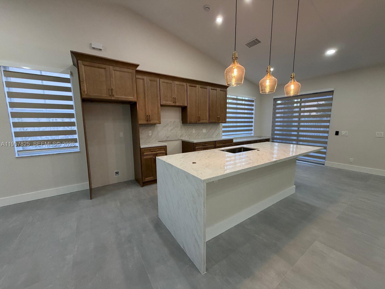 SECTOR 4 NORTH - Residential Lease