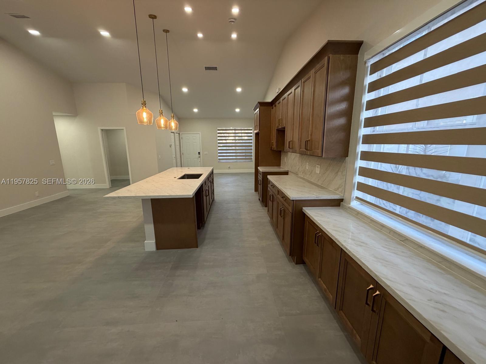 SECTOR 4 NORTH - Residential Lease